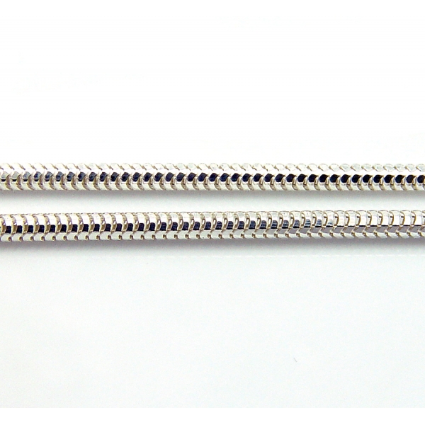 Łańcuszek srebrny. Długość 60 cm. Grubość 0.8 mm